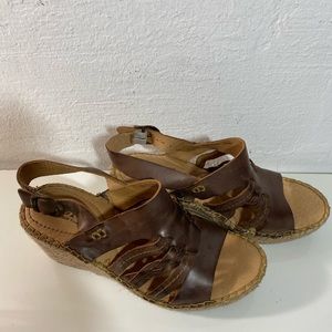 Born brown leather sandals, size 6.5